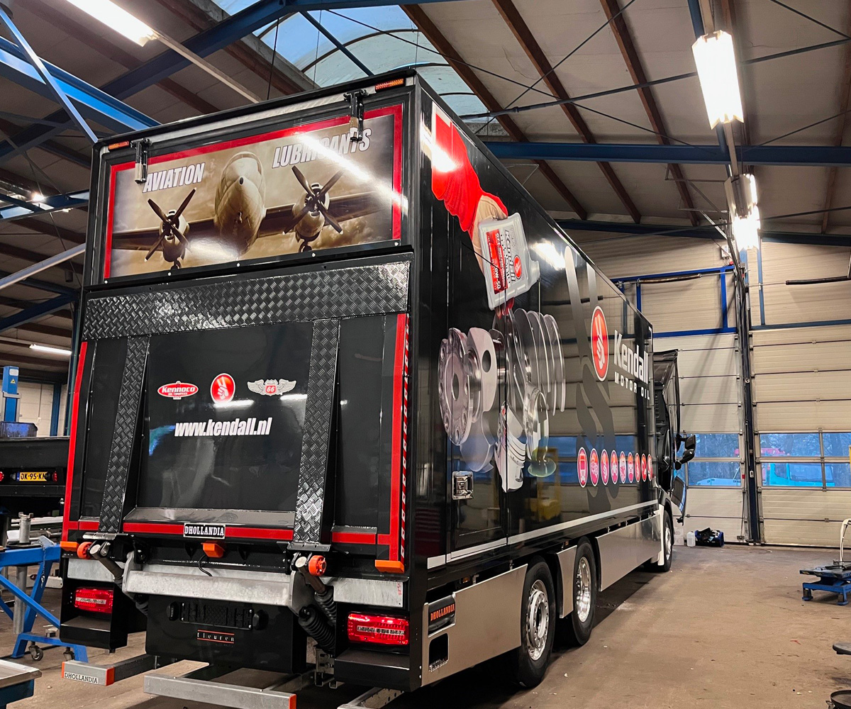 Y-sign carwrapping 5