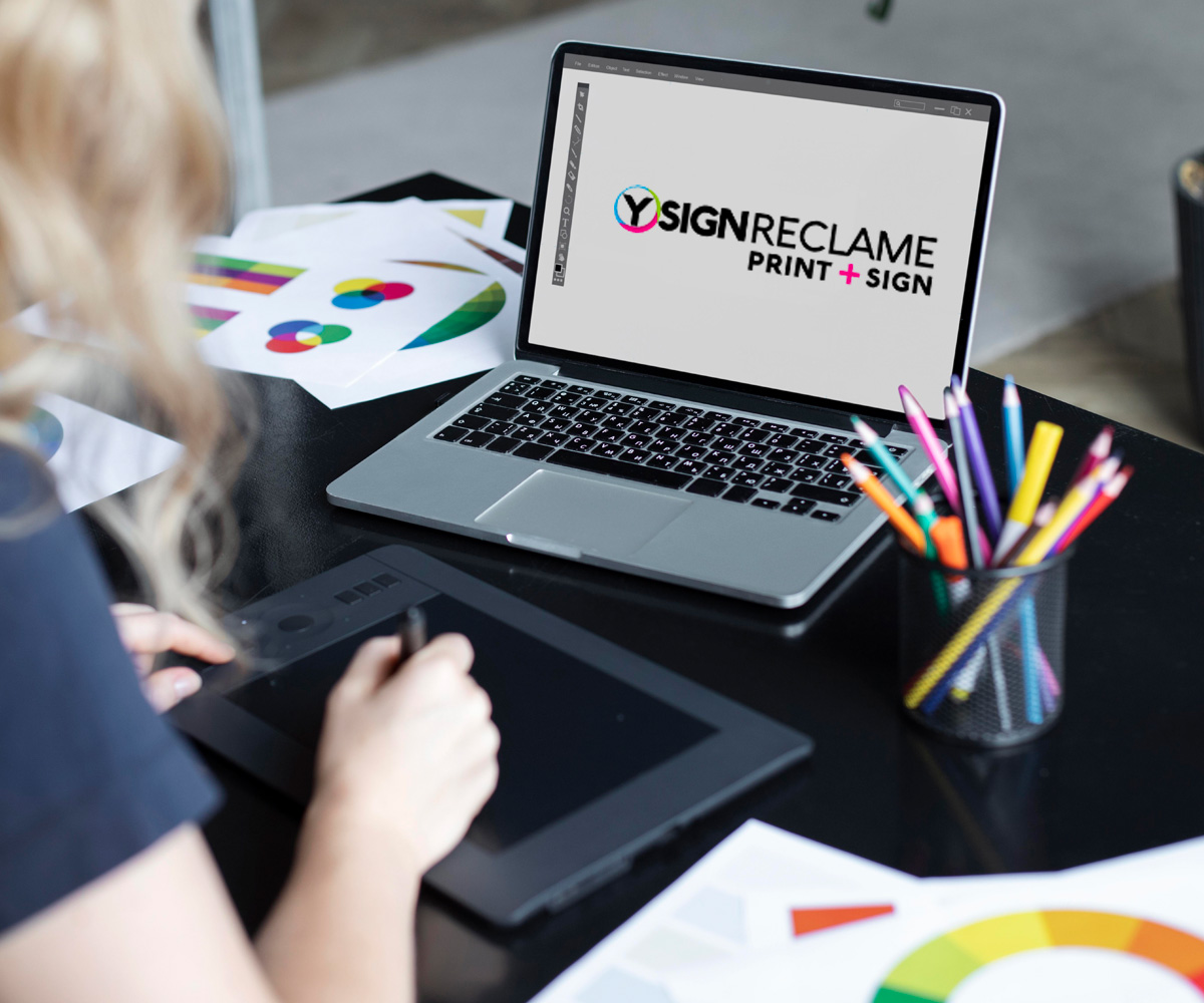 Y-sign logo ontwerp 3