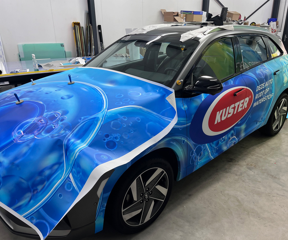 Y-sign carwrapping 7