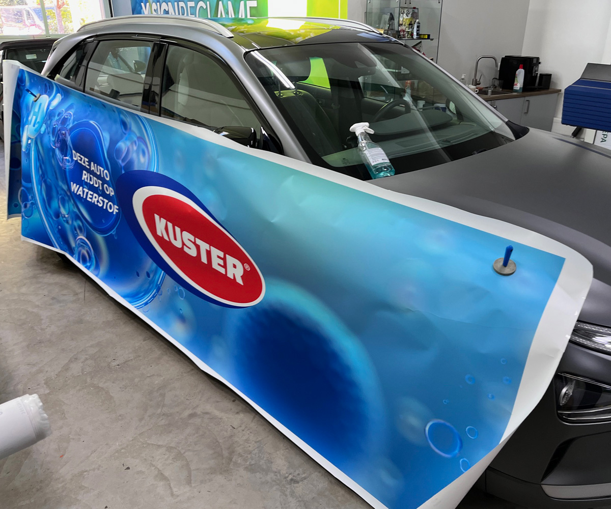 Y-sign carwrapping 8